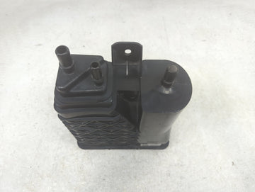 2021 Chevrolet Silverado 1500 Fuel Vapor Charcoal Canister