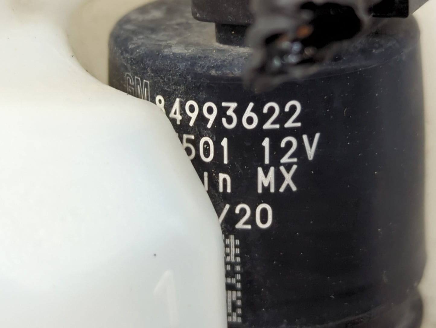 2019 Silverado 1500 Radiator Coolant Overflow Expansion Tank Bottle - Oemusedautoparts1.com