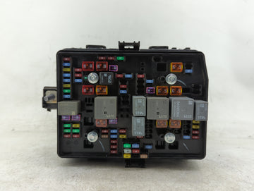 2021-2022 Chevrolet Silverado 1500 Fusebox Fuse Box Panel Relay Module Fits Fits 2021 2022 OEM Used Auto Parts