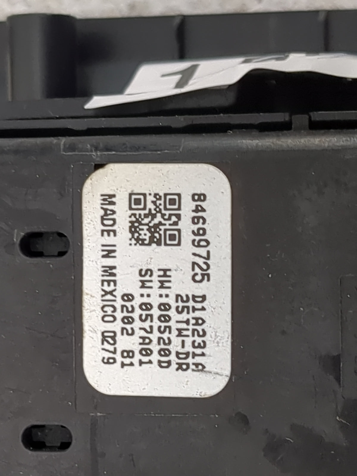 2019-2022 Chevrolet Silverado 1500 Master Power Window Switch Replacement Driver Side Left P/N:84699725 D1A231A Fits OEM Use