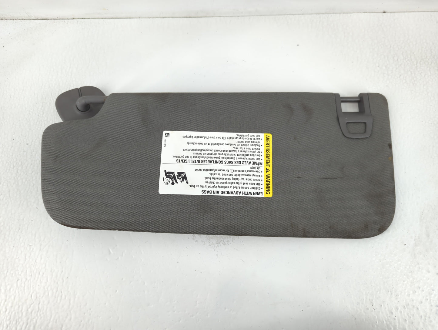 2019-2022 Chevrolet Silverado 1500 Sun Visor Shade Replacement Passenger Right Mirror Fits Fits 2019 2020 2021 2022 OEM Used