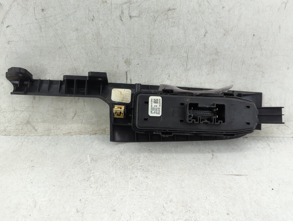 2021 Chevrolet Silverado 2500 Master Power Window Switch Replacement Driver Side Left P/N:84699725 Fits Fits 2019 2020 2022