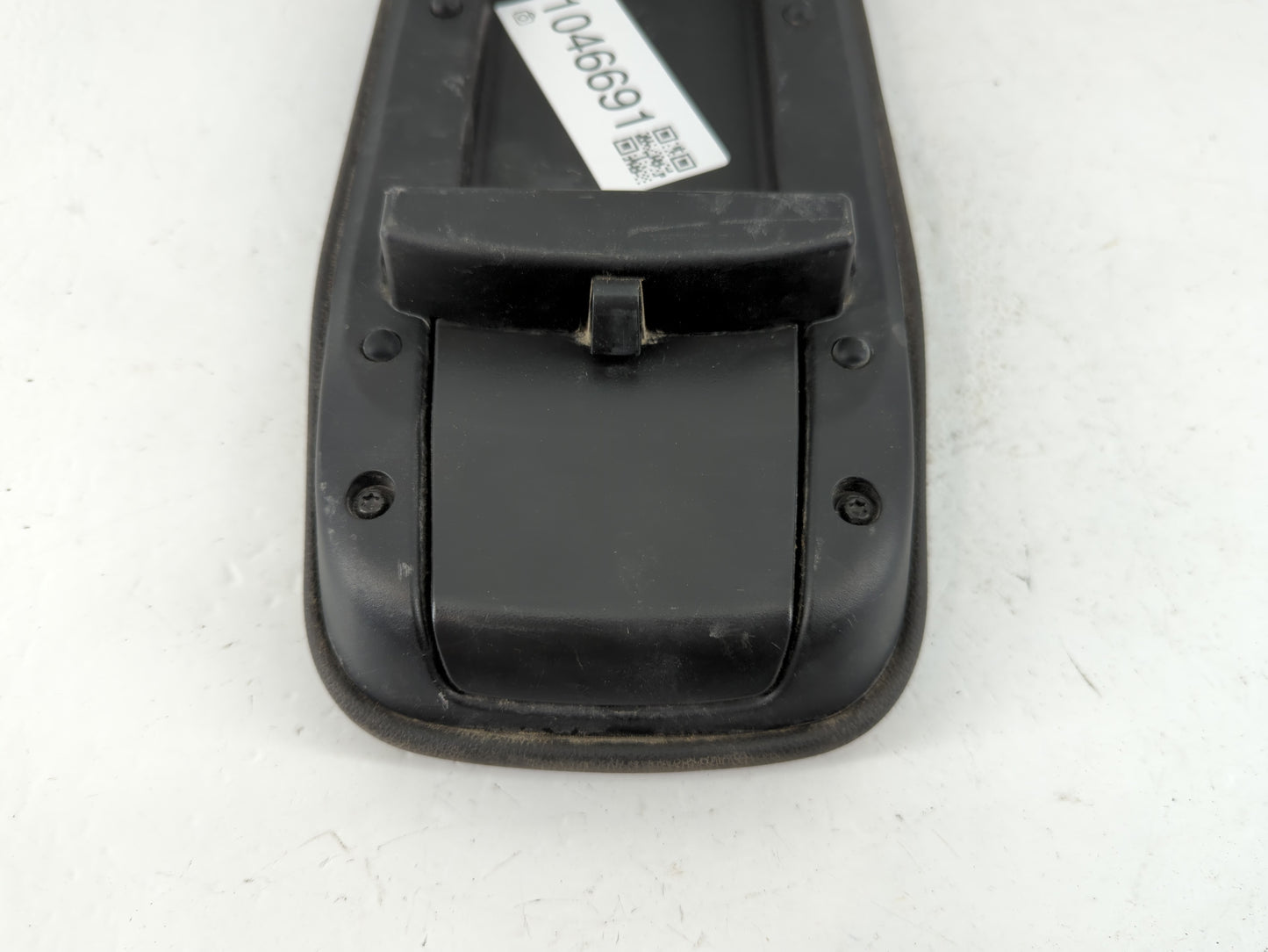 2021 Chevrolet Trailblazer Center Console Armrest Cover Lid Fits OEM Used Auto Parts - Oemusedautoparts1.com