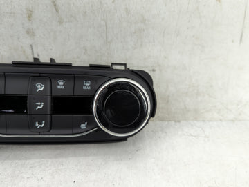 2021-2022 Chevrolet Trailblazer Climate Control Module Temperature AC/Heater Replacement P/N:42854938 Fits Fits 2021 2022 OEM Used Auto Parts
