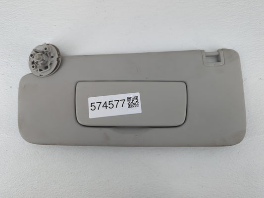 2021-2022 Chevrolet Trailblazer Sun Visor Shade Replacement Passenger Right Mirror Fits Fits 2021 2022 OEM Used Auto Parts