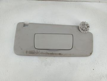 2021-2022 Chevrolet Trailblazer Sun Visor Shade Replacement Passenger Right Mirror Fits Fits 2021 2022 OEM Used Auto Parts