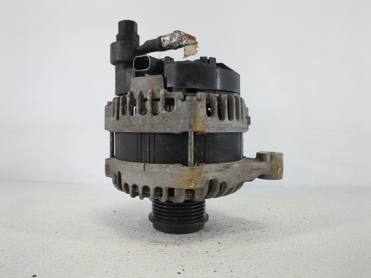 2018-2022 Chevrolet Traverse Alternator Replacement Generator Charging Assembly Engine OEM P/N:13534116 Fits OEM Used Auto P