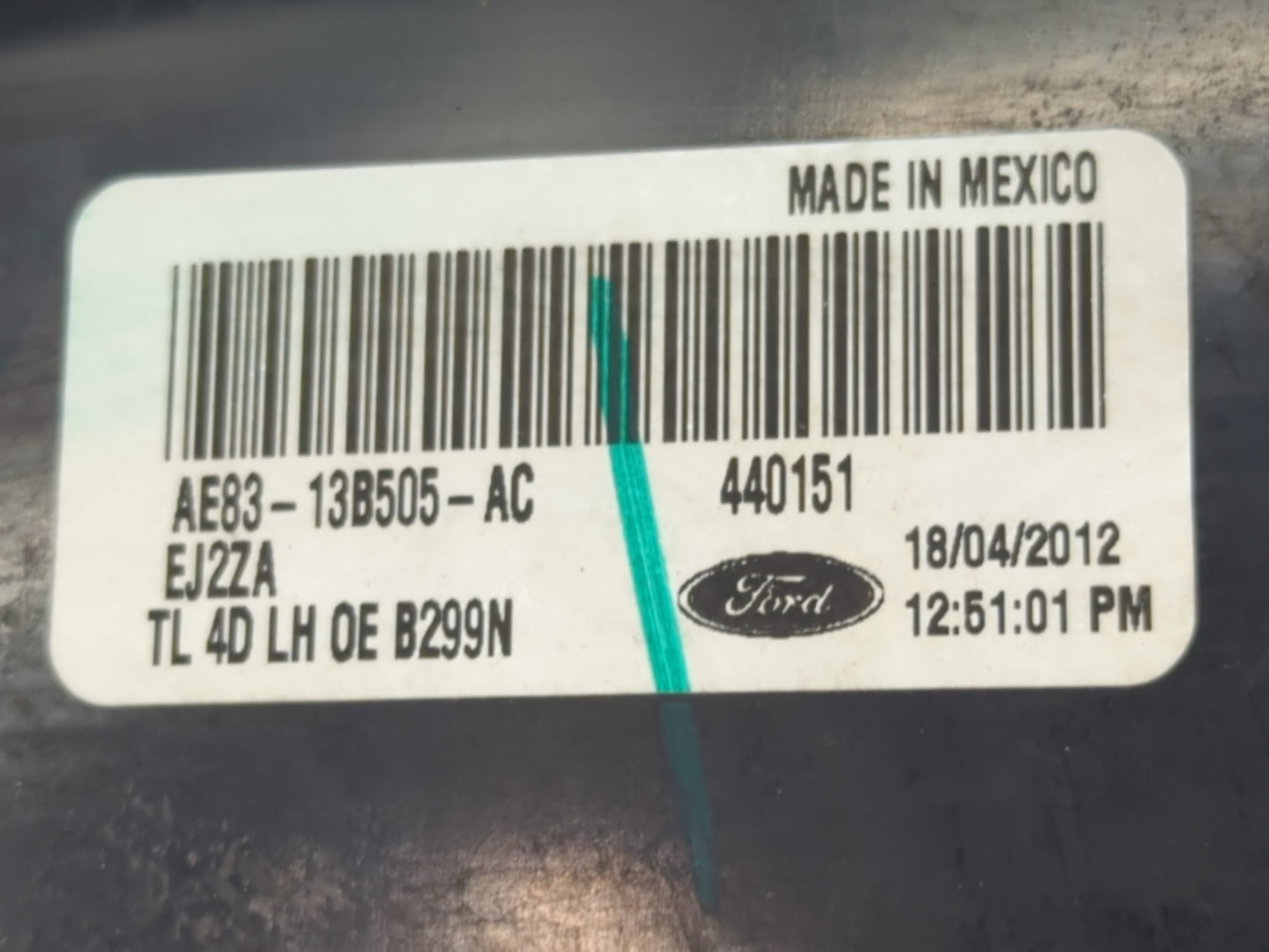 2018-2021 Chevrolet Traverse Tail Light Assembly Driver Left OEM P/N:AE83-13B505-AC Fits Fits 2018 2019 2020 2021 OEM Used A