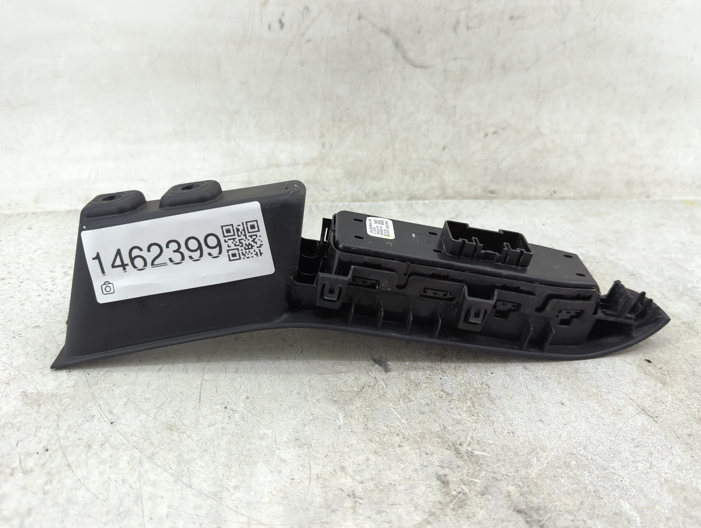 2021 Chevrolet Traverse Master Power Window Switch Replacement Driver Side Left P/N:84513464 Fits OEM Used Auto Parts - Oemu