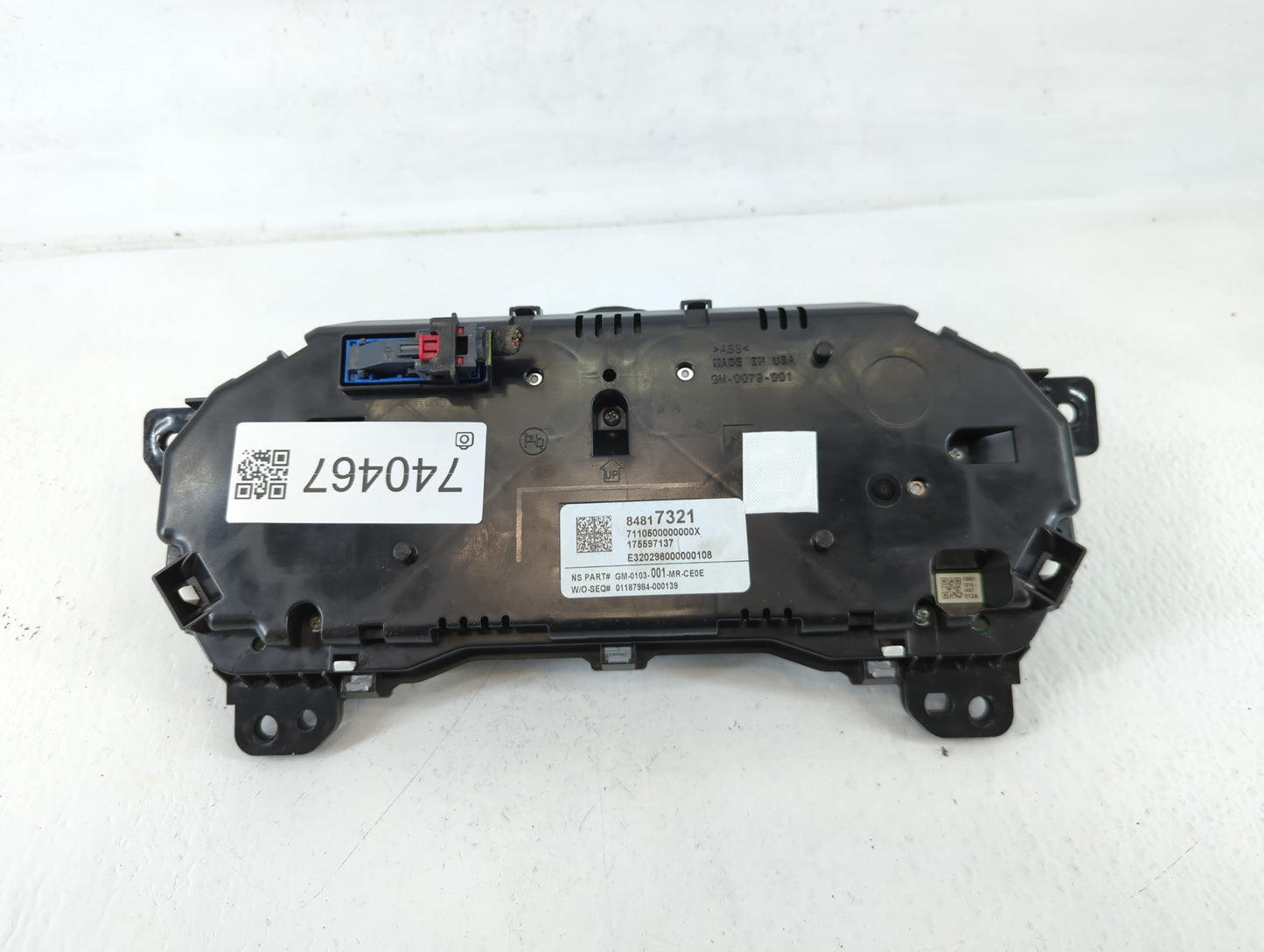 2020-2022 Chevrolet Traverse Instrument Cluster Speedometer Gauges P/N:84817321 Fits Fits 2020 2021 2022 OEM Used Auto Parts