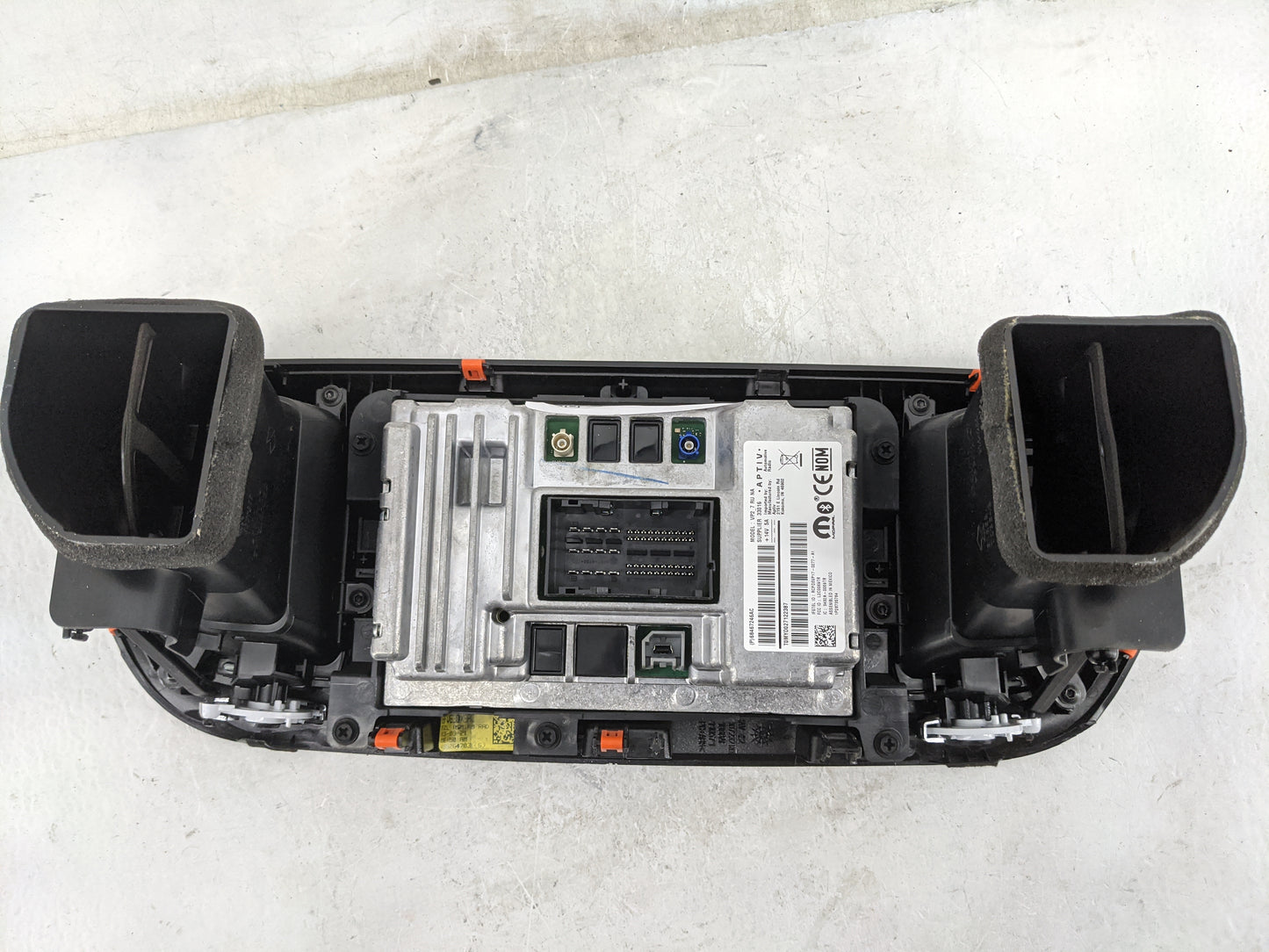 2021 Chrysler Voyager Radio AM FM Cd Player Receiver Replacement P/N:68467246AC VP2_7 RU NA, L2C0069TR, 3432A-0069TR Fits OE