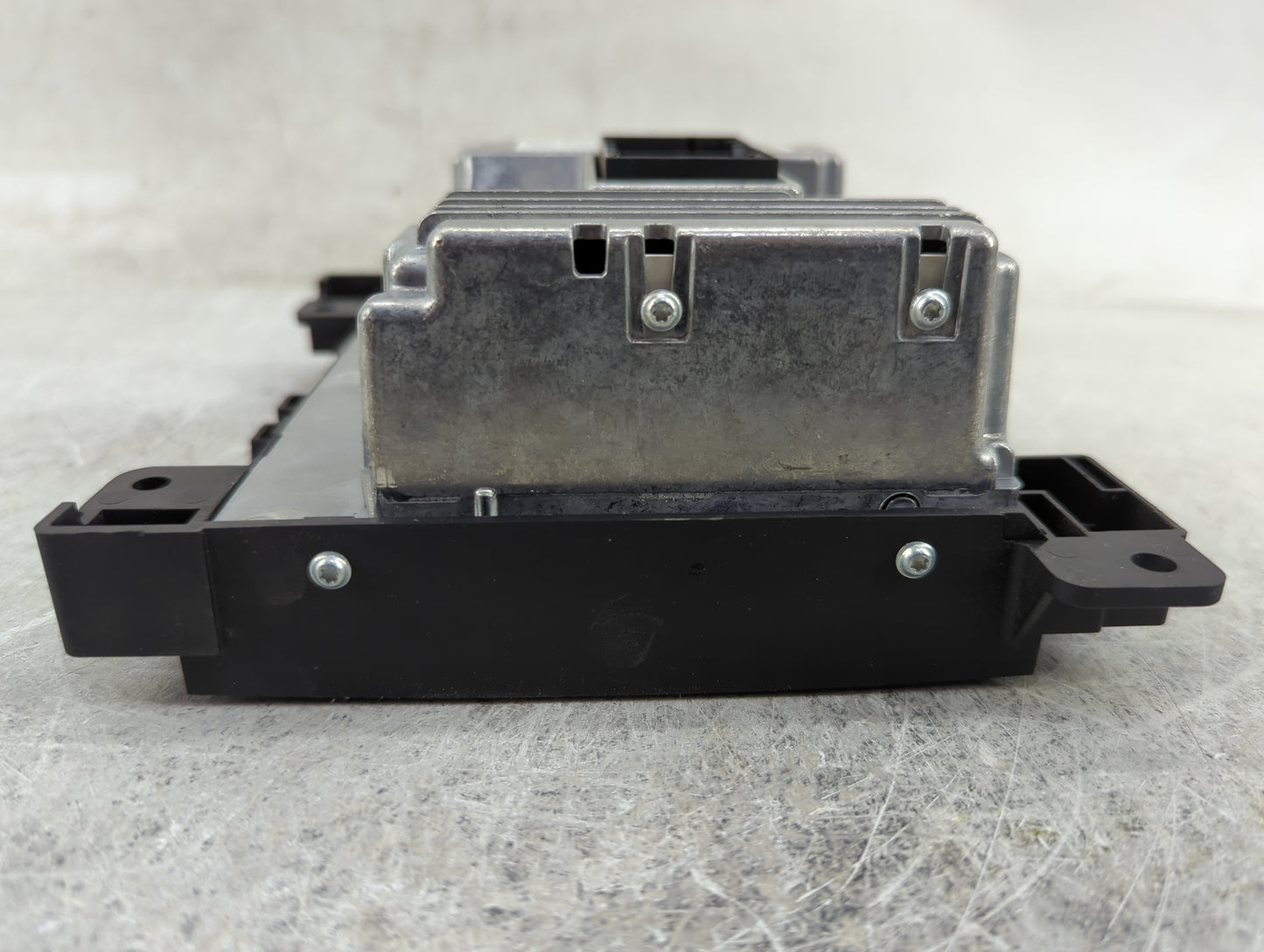 2021 Dodge Charger Radio AM FM Cd Player Receiver Replacement P/N:68467239AC Fits Fits 2022 OEM Used Auto Parts - Oemusedaut