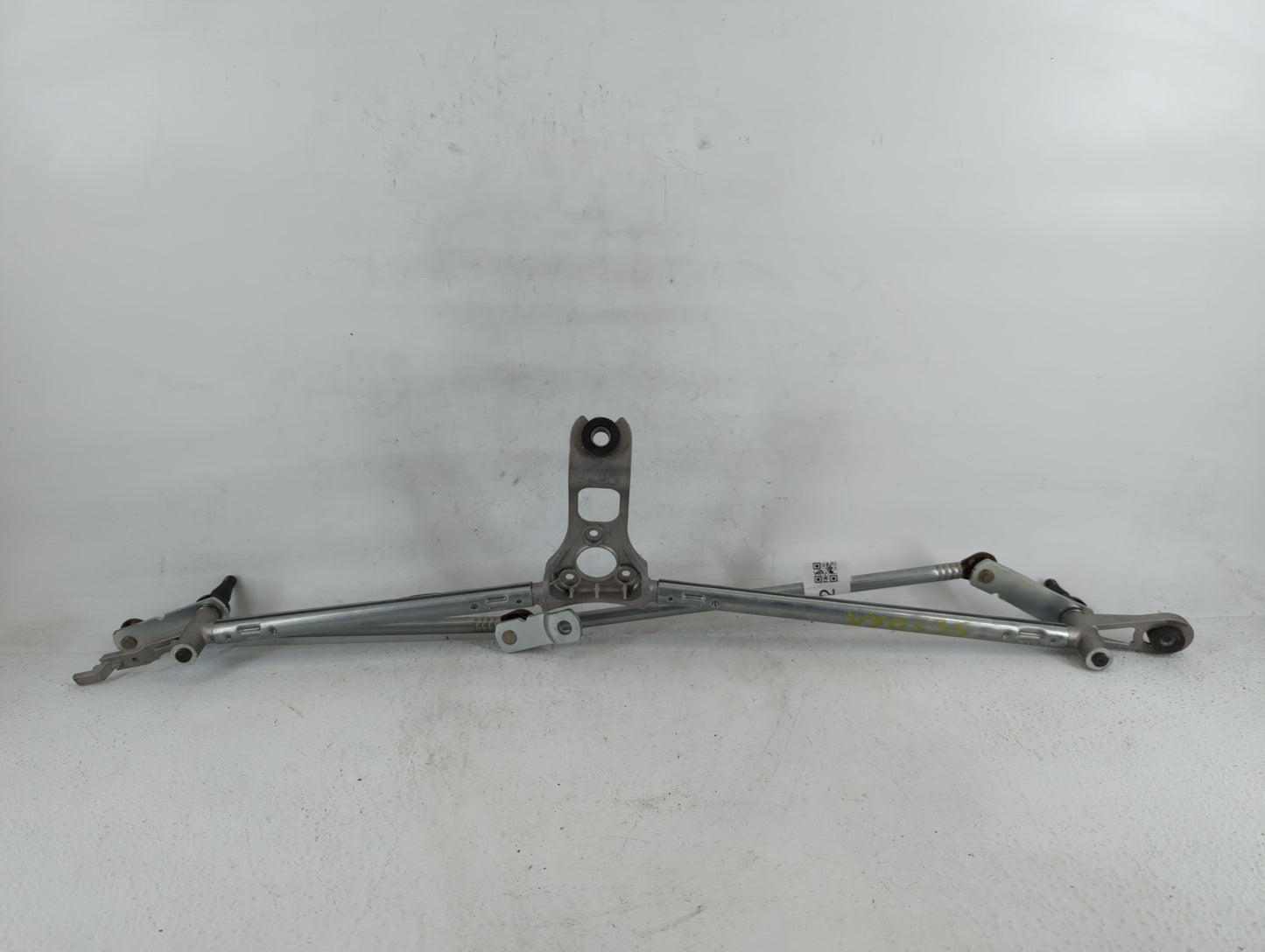 2021 Dodge Ram 1500 Front Windshield Wiper Motor Fits OEM Used Auto Parts - Oemusedautoparts1.com