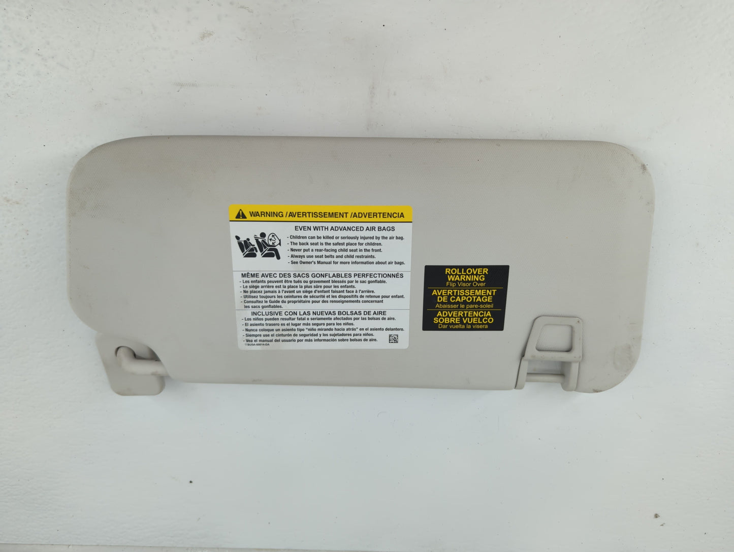 2021 Ford Escape Sun Visor Shade Replacement Driver Left Mirror Fits OEM Used Auto Parts - Oemusedautoparts1.com