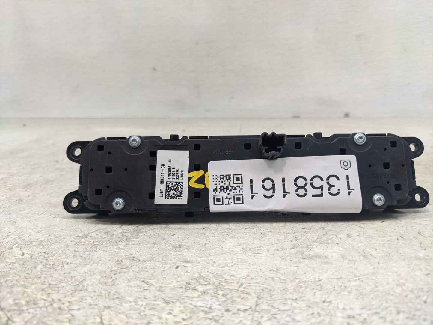 2021-2022 Ford Escape Radio Control Panel - Oemusedautoparts1.com