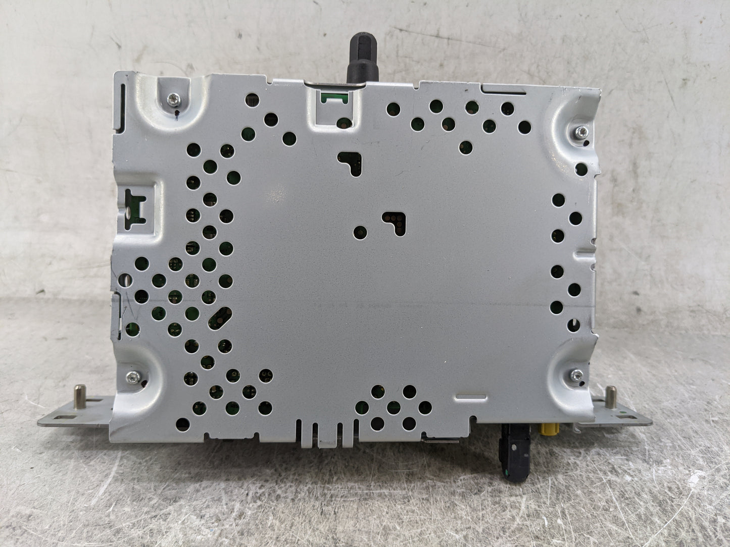 2021 Ford Escape Radio AM FM Cd Player Receiver Replacement P/N:M1PT-18K810-AB CCAB150937 Fits OEM Used Auto Parts - Oemused