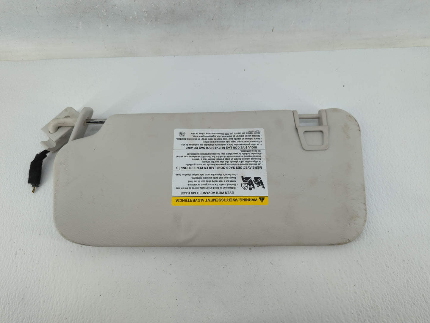 2021-2022 Ford Escape Sun Visor Shade Replacement Passenger Right Mirror Fits Fits 2021 2022 OEM Used Auto Parts - Oemusedau