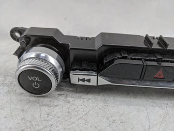 2021 Ford Explorer Radio AM FM Cd Player Receiver Replacement P/N:LB5T-18K811-AH Fits OEM Used Auto Parts