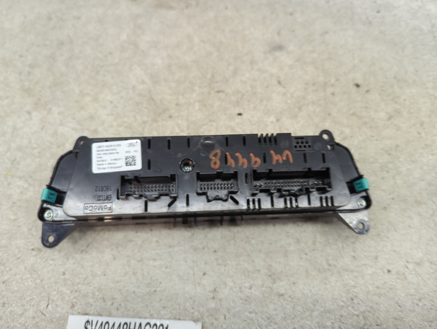 2021 Ford Explorer Climate Control Module Temperature AC/Heater Replacement P/N:LB5T-18C612-DG Fits OEM Used Auto Parts - Oe