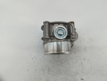 2017-2019 Ford F-150 Throttle Body P/N:71562054 HL3E-9F991-AA Fits Fits 2017 2018 2019 OEM Used Auto Parts