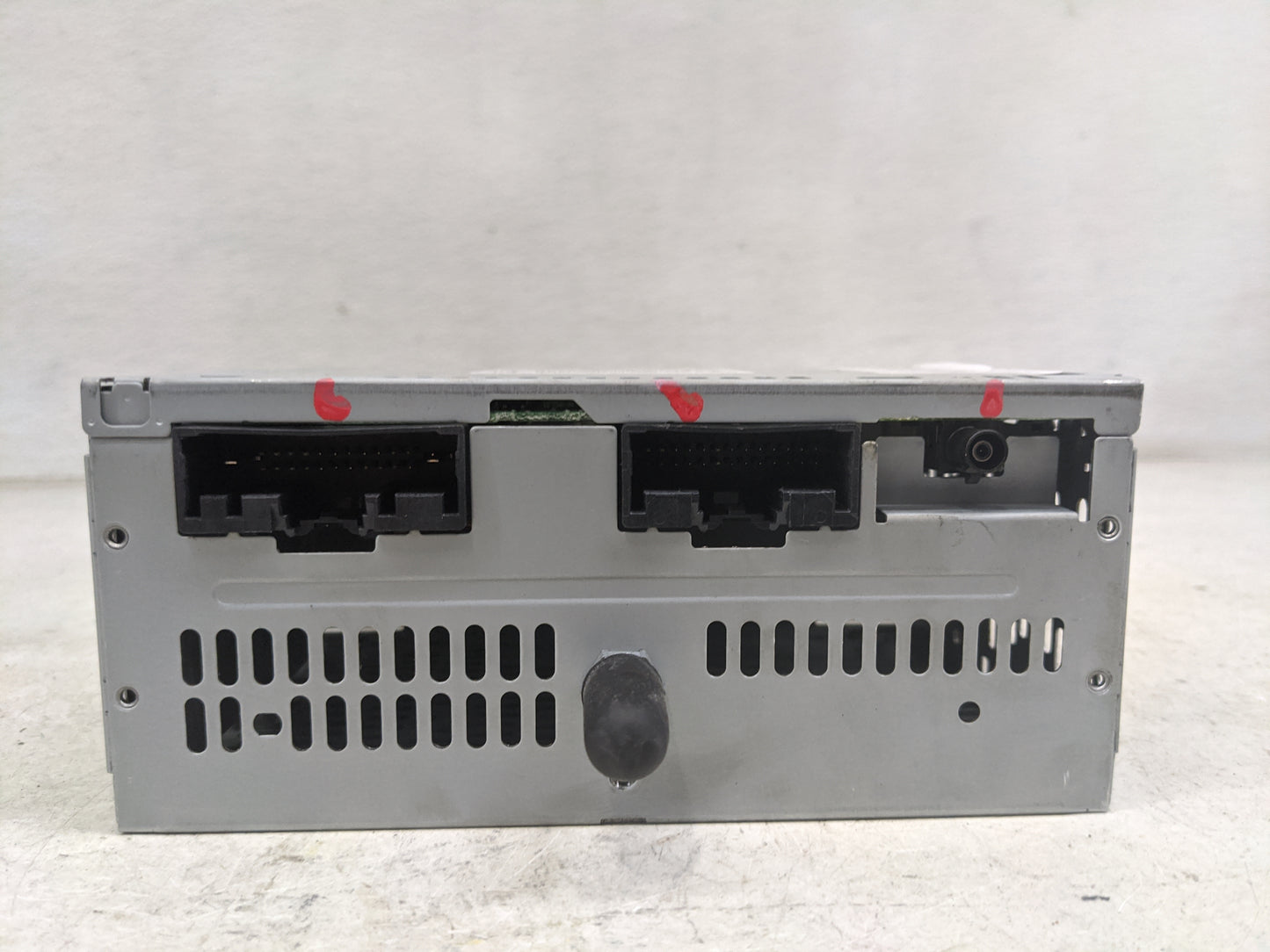 2019-2022 Ford Mustang Radio AM FM Cd Player Receiver Replacement P/N:LR3T-18D832-DF RU-9770 Fits Fits 2019 2020 2021 2022 O