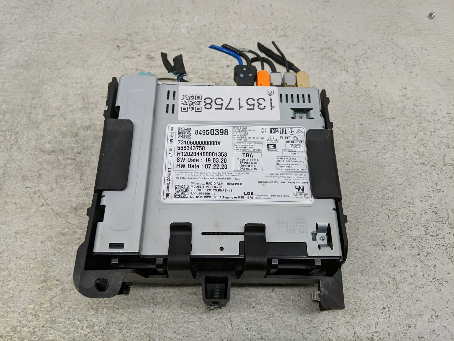 2021-2022 Gmc Acadia Radio AM FM Cd Player Receiver Replacement P/N:84950398 Fits Fits 2021 2022 OEM Used Auto Parts - Oemus