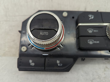 2021 Gmc Sierra 1500 Climate Control Module Temperature AC/Heater Replacement P/N:84592239 Fits OEM Used Auto Parts