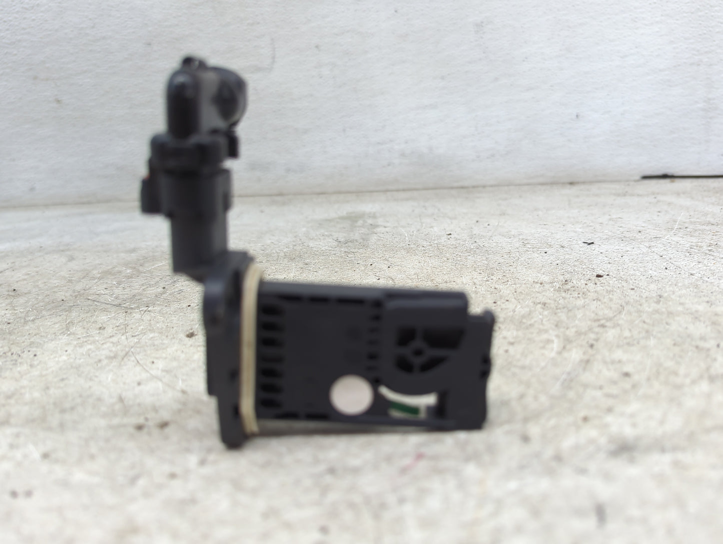 2019-2022 Gmc Sierra 1500 Mass Air Flow Meter Maf 1488669 - Oemusedautoparts1.com
