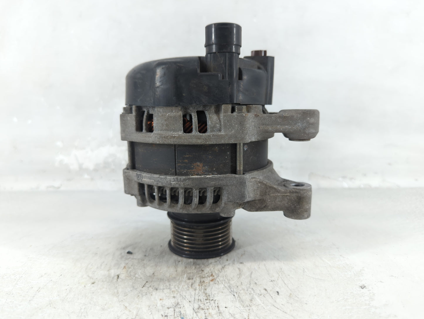 2018-2022 Honda Accord Alternator Replacement Generator Charging Assembly Engine OEM P/N:104211-4340 Fits OEM Used Auto Part