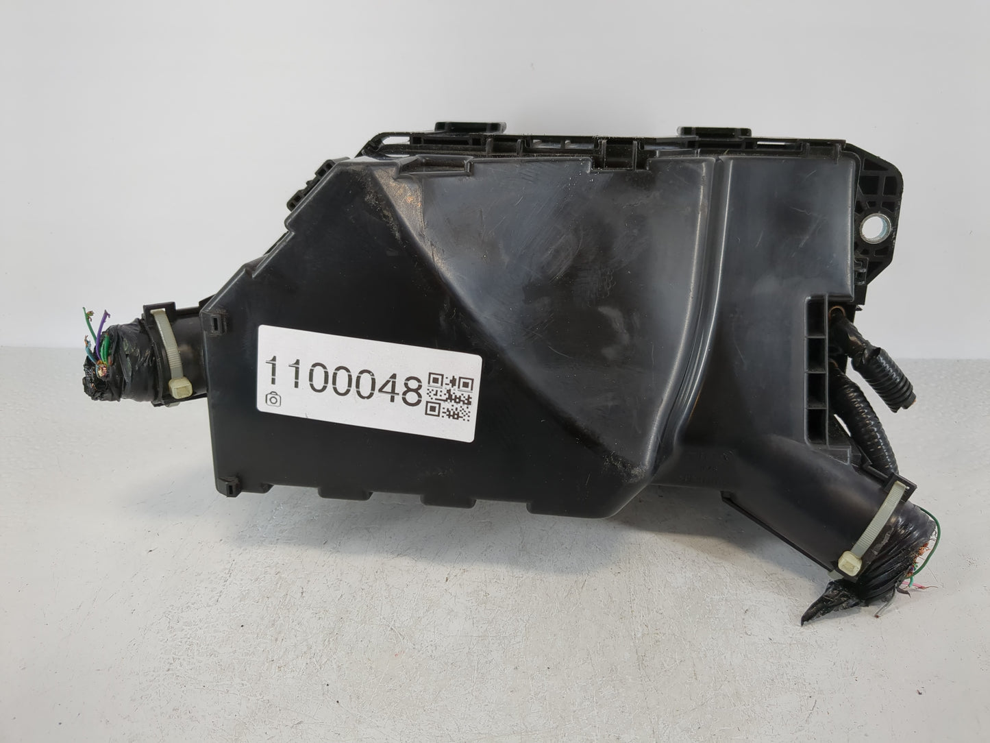 2021-2022 Honda Accord Fusebox Fuse Box Panel Relay Module P/N:50-TVA-A010 Fits Fits 2021 2022 OEM Used Auto Parts - Oemused