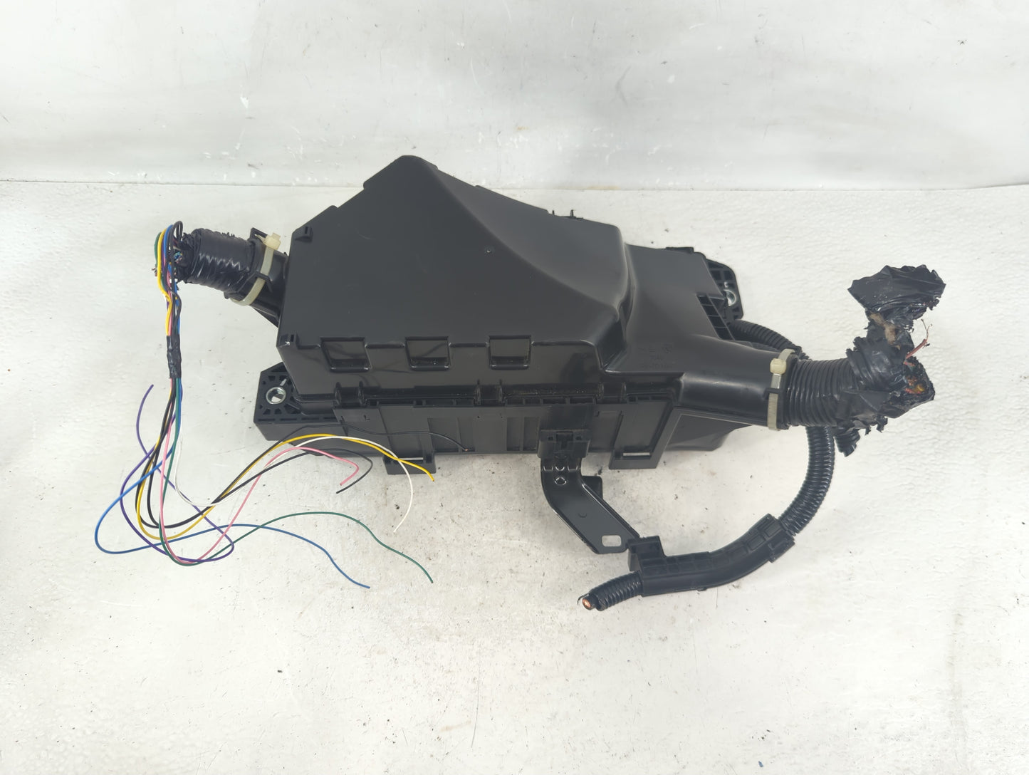 2021-2022 Honda Accord Fusebox Fuse Box Panel Relay Module Fits Fits 2021 2022 OEM Used Auto Parts - Oemusedautoparts1.com