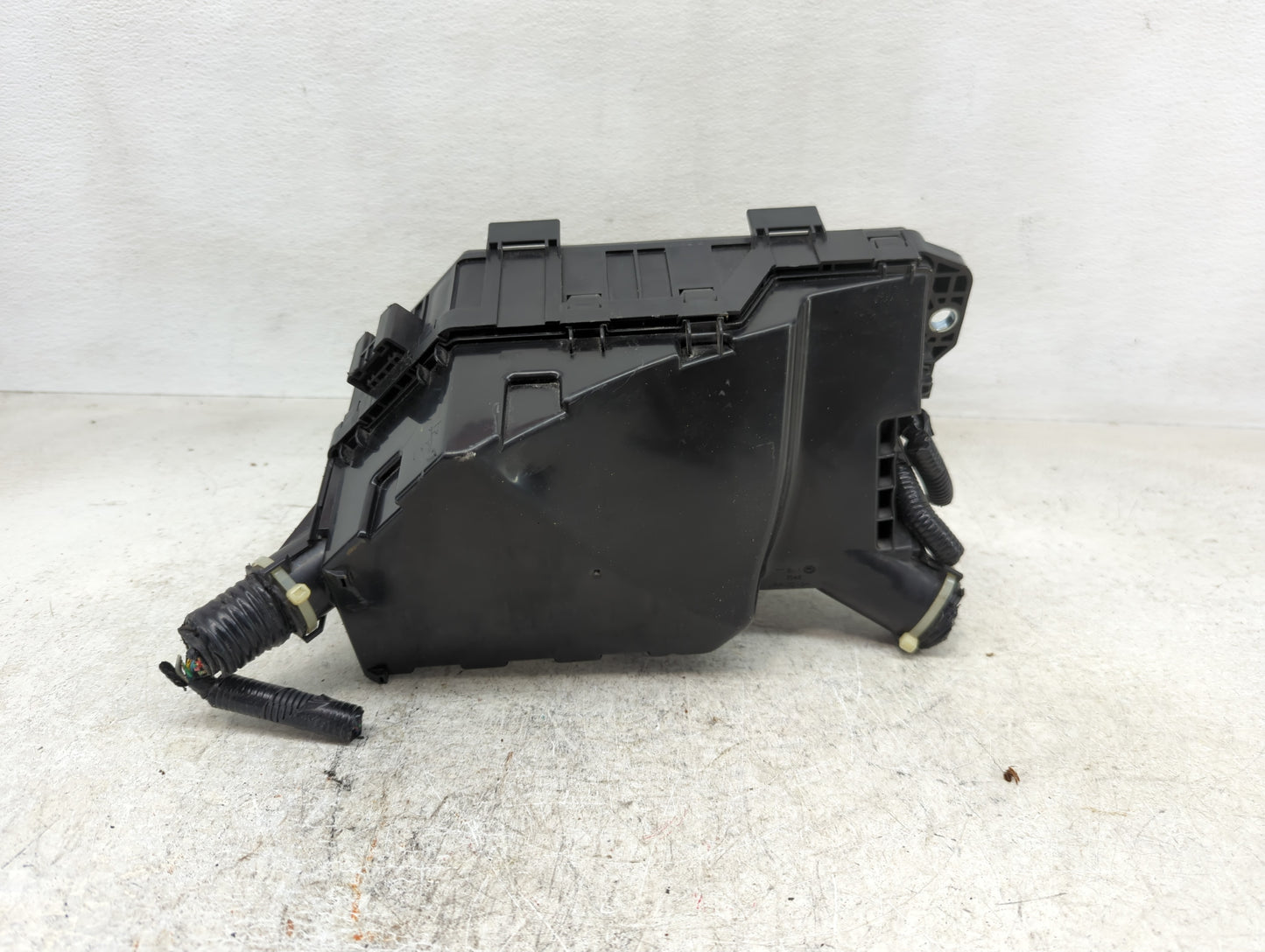 2021-2022 Honda Accord Fusebox Fuse Box Panel Relay Module P/N:TVA-A02 Fits Fits 2021 2022 OEM Used Auto Parts - Oemusedauto