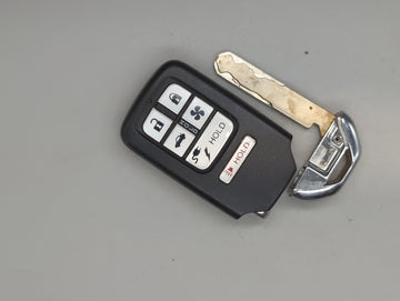 Honda Clarity Plug-in Hybrid Keyless Entry Remote Fob KR5V2X driver1 6 buttons