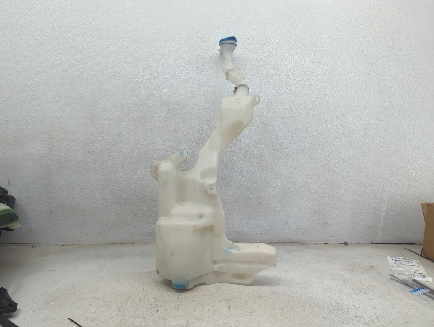 2020-2022 Honda Cr-v Windshield Washer Fluid Reservoir Bottle Oem - Oemusedautoparts1.com