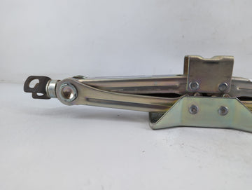 2021 Honda Hr-v Spare Scissor Car Jack 774345