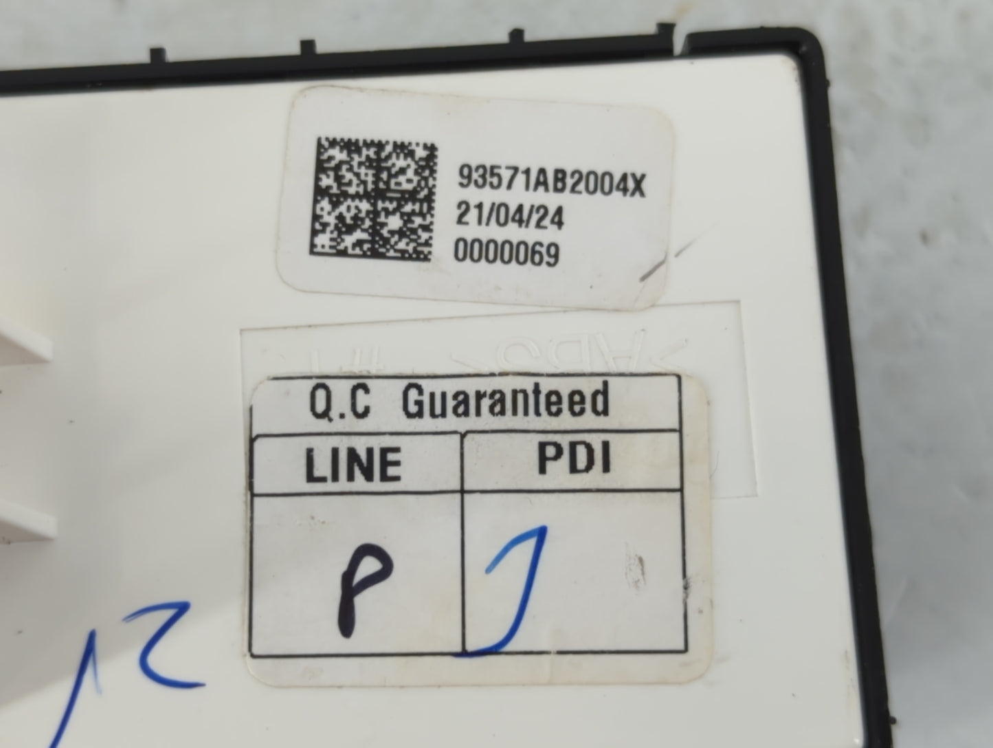 2021-2022 Hyundai Elantra Master Power Window Switch Replacement Driver Side Left P/N:93571AB2004X Fits Fits 2021 2022 OEM U