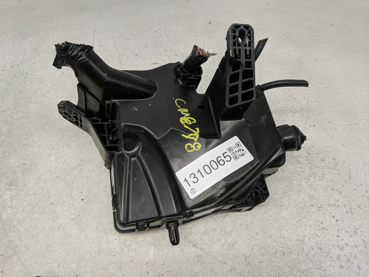 2021-2022 Hyundai Elantra Fusebox Fuse Box Panel Relay Module P/N:91956-F2021 Fits Fits 2021 2022 OEM Used Auto Parts - Oemu