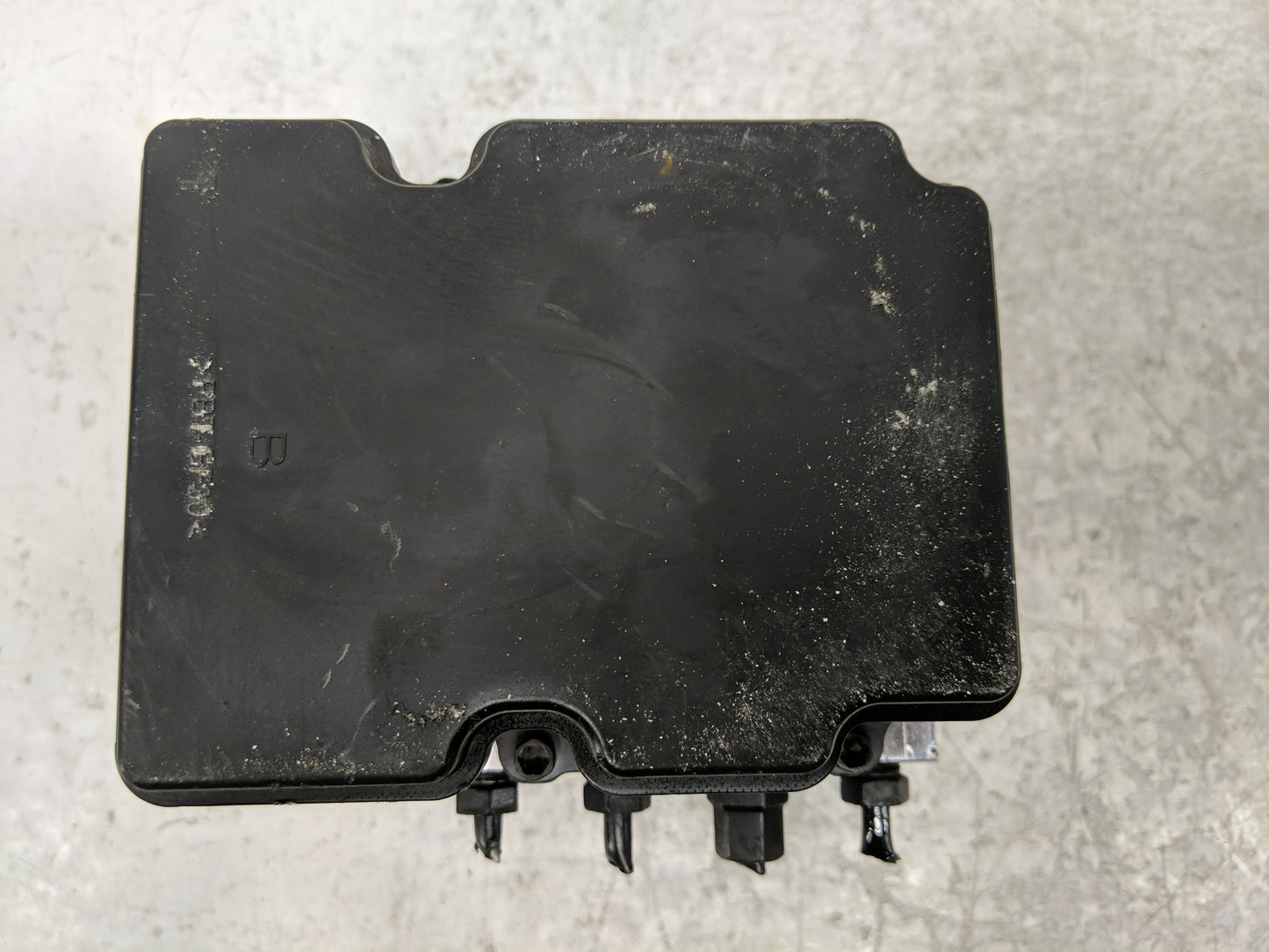 2021-2022 Hyundai Elantra ABS Pump Control Module Replacement P/N:58910-AB800 AB589-20800 Fits Fits 2021 2022 OEM Used Auto