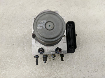 2021-2022 Hyundai Elantra ABS Pump Control Module Replacement P/N:61589-43200 58900-AB800 Fits Fits 2021 2022 OEM Used Auto Parts