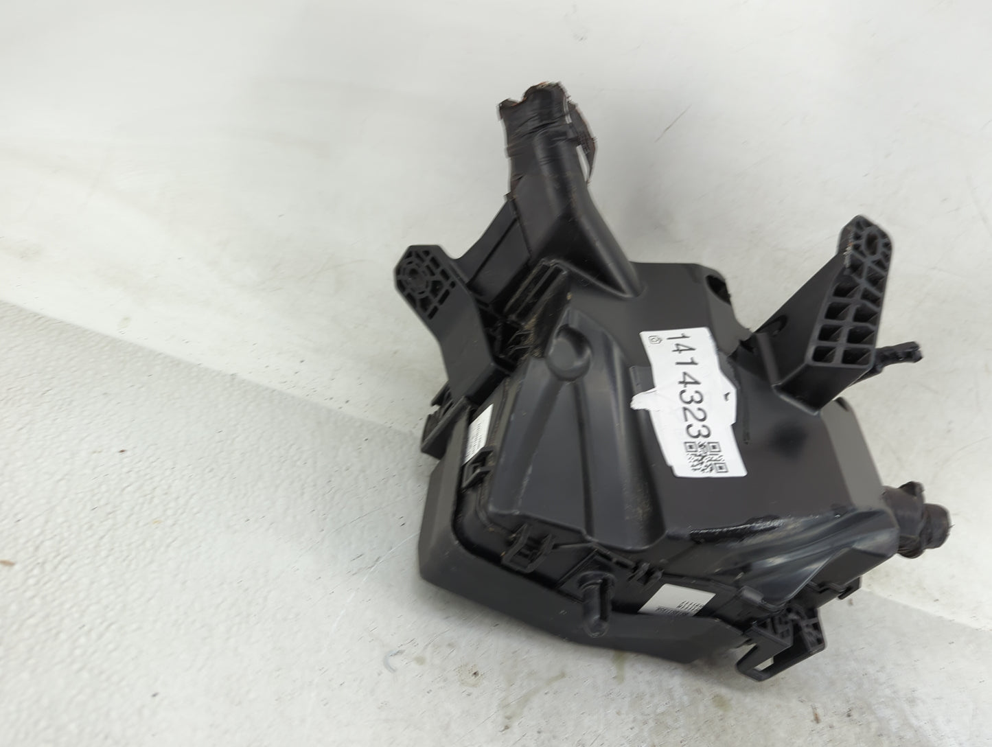 2021-2022 Hyundai Elantra Fusebox Fuse Box Panel Relay Module Fits Fits 2021 2022 OEM Used Auto Parts - Oemusedautoparts1.co