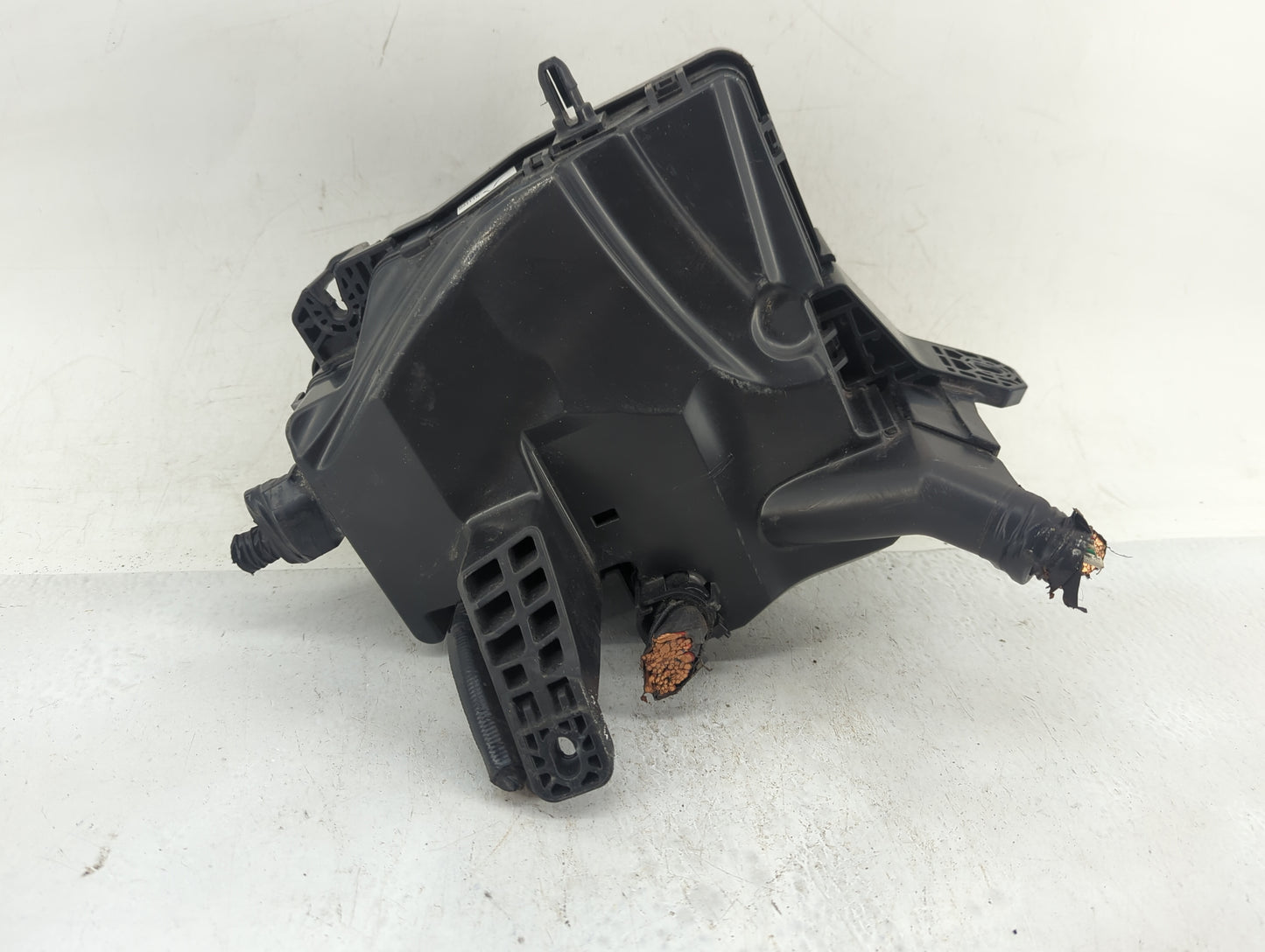 2021-2022 Hyundai Elantra Fusebox Fuse Box Panel Relay Module Fits Fits 2021 2022 OEM Used Auto Parts - Oemusedautoparts1.co