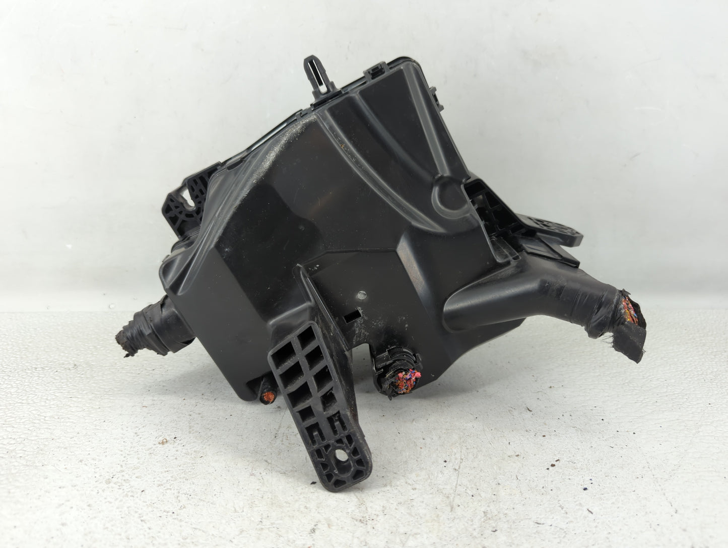 2021-2022 Hyundai Elantra Fusebox Fuse Box Panel Relay Module P/N:91250-AA180 Fits Fits 2021 2022 OEM Used Auto Parts - Oemu