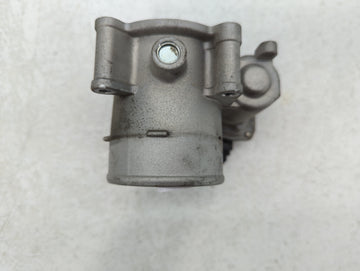 2021-2022 Hyundai Elantra Throttle Body P/N:6270 03E03 35100-2J410 Fits Fits 2021 2022 OEM Used Auto Parts