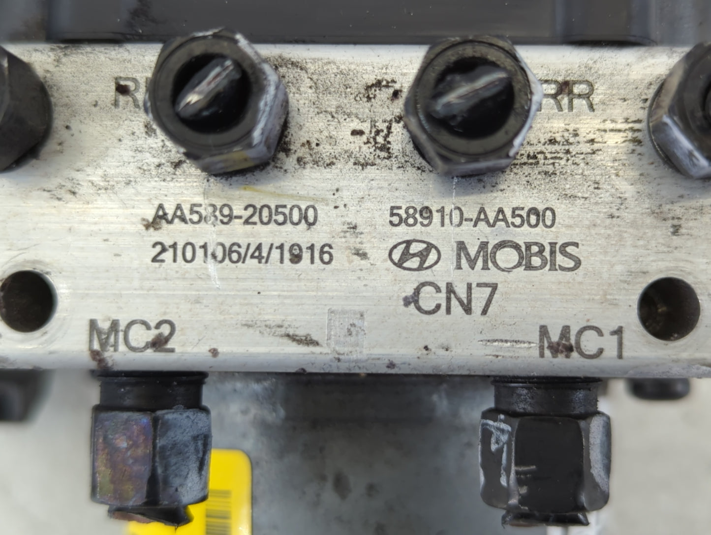 2021-2022 Hyundai Elantra ABS Pump Control Module Replacement P/N:AA589-20500 58910-AA500 Fits Fits 2021 2022 OEM Used Auto