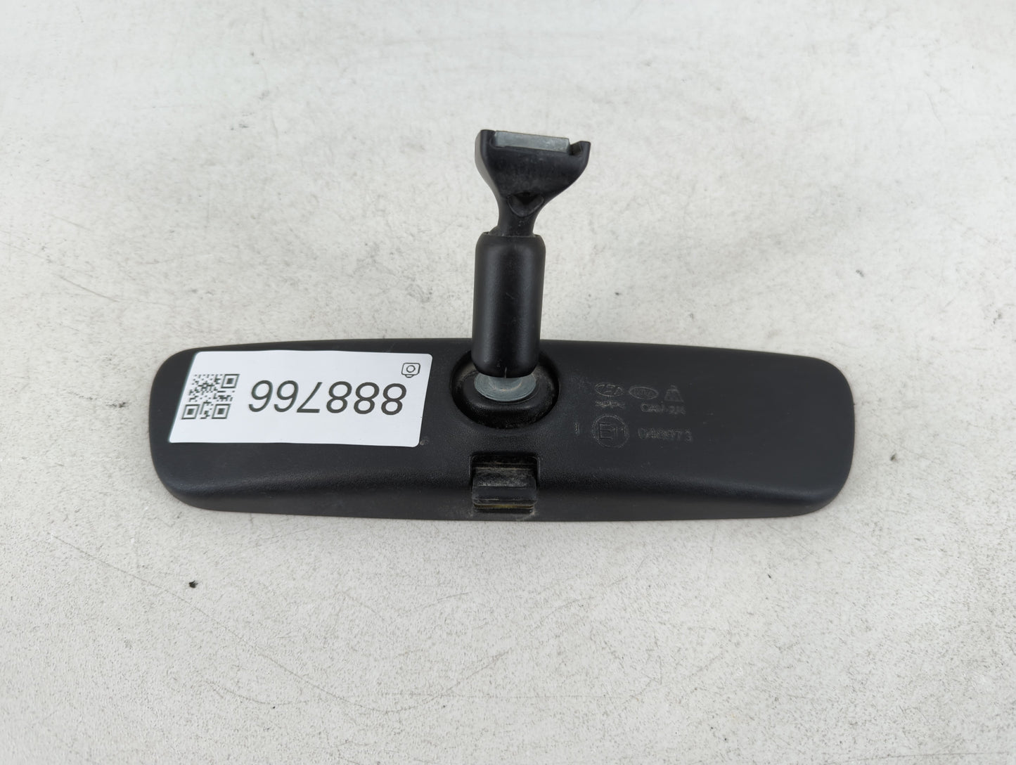 2021-2022 Hyundai Elantra Interior Rear View Mirror Replacement OEM P/N:E11048973 Fits Fits 2020 2021 2022 OEM Used Auto Par