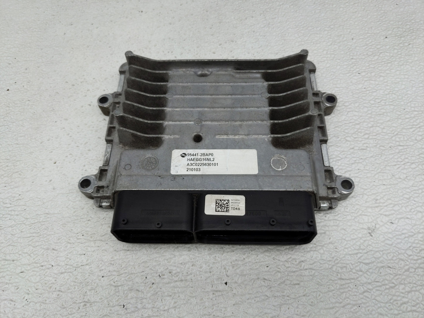 2017-2020 Hyundai Ioniq PCM Engine Control Computer ECU ECM PCU OEM P/N:95441-2BAP0 Fits Fits 2017 2018 2019 2020 OEM Used A