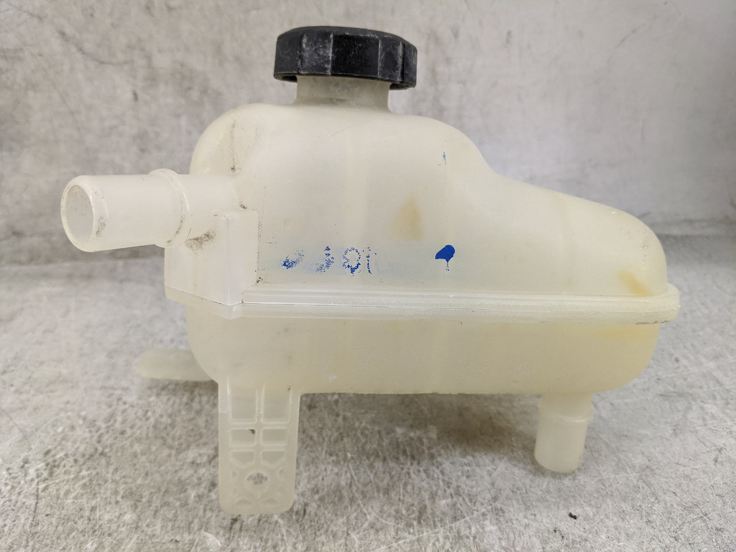 2021 Hyundai Ioniq5 Windshield Washer Fluid Reservoir Bottle Oem - Oemusedautoparts1.com