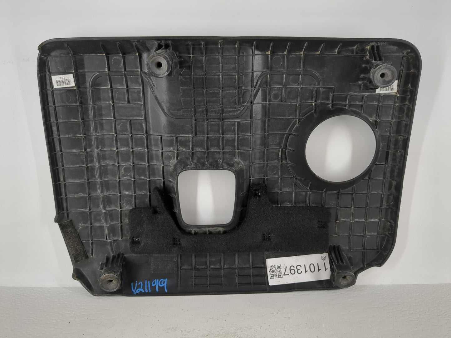 2021 Hyundai Kona Engine Cover - Oemusedautoparts1.com