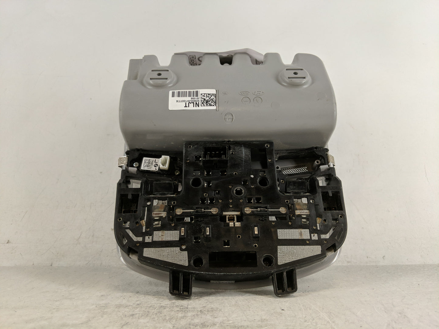 2018-2022 Hyundai Kona Overhead Roof Console 1188802 - Oemusedautoparts1.com