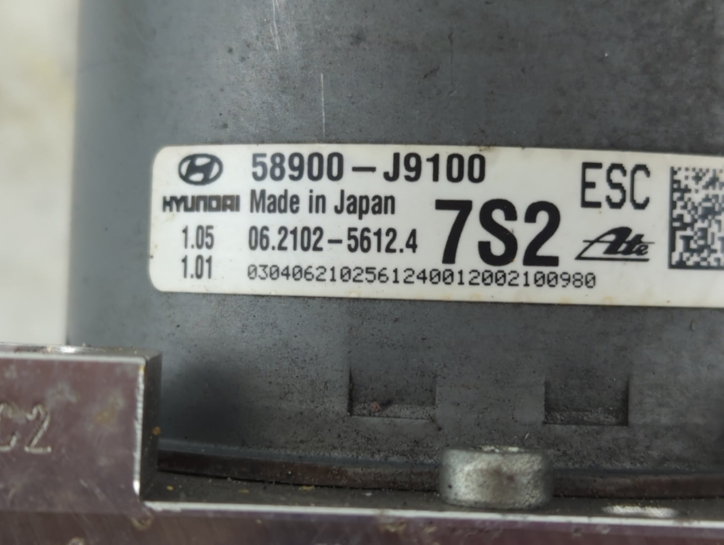 2018-2021 Hyundai Kona ABS Pump Control Module Replacement P/N:58900-J9100 Fits Fits 2018 2019 2020 2021 OEM Used Auto Parts